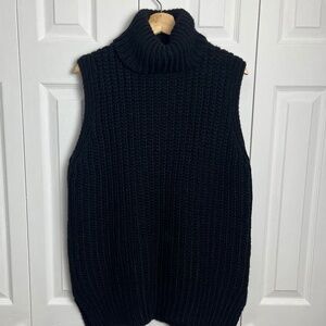 H&M Chunky Knit Sleeveless Turtleneck Top